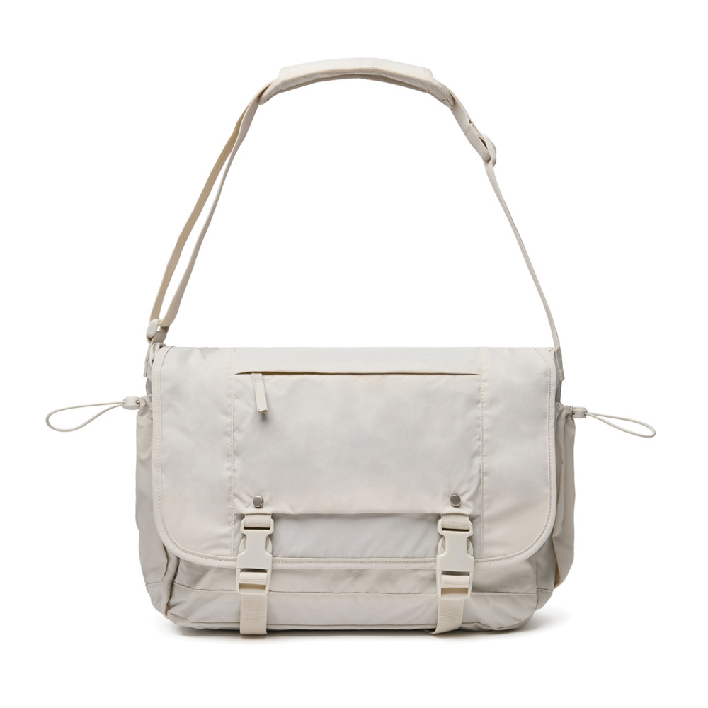 beige (± PMS 2330C)