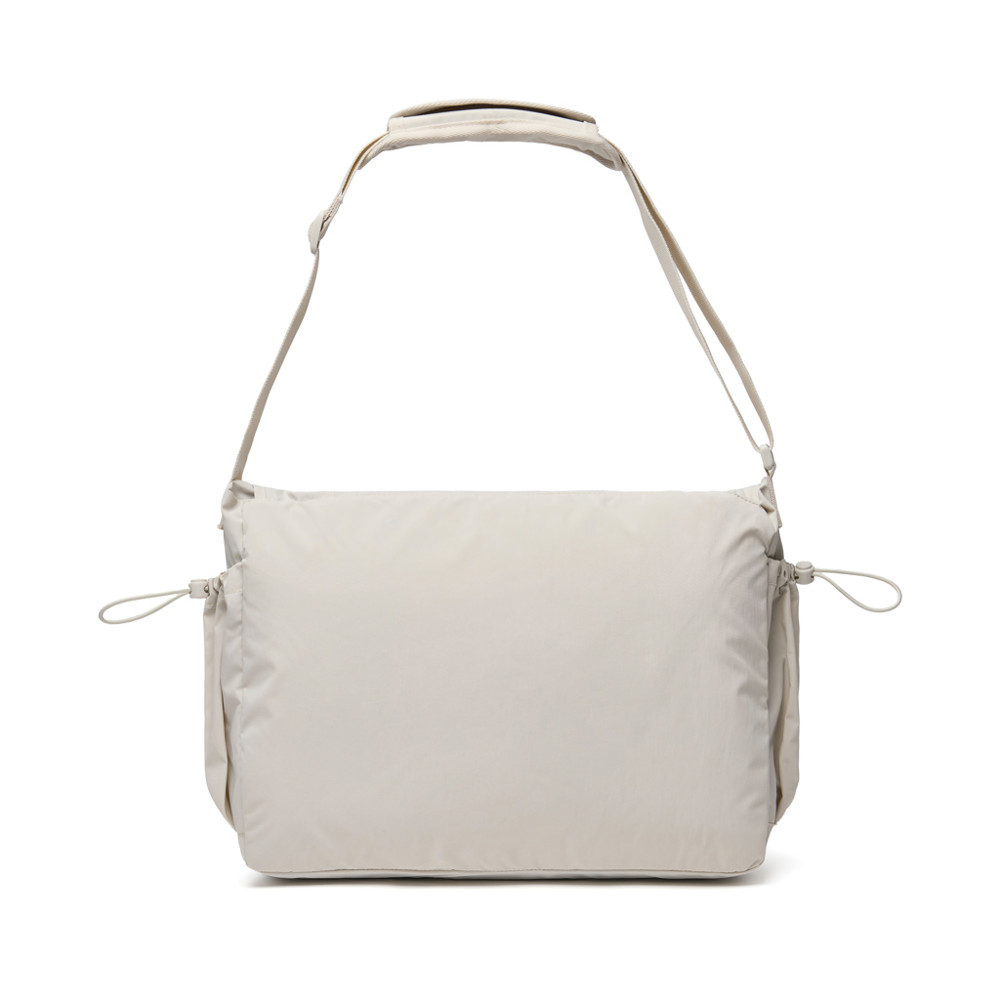 KENTO URBAN 15,6" Messenger aus RCS recyceltem Nylon